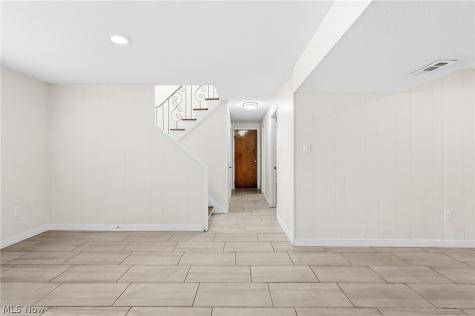 4609 Telhurst Road South Euclid OH 44121