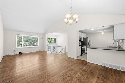 4609 Telhurst Road South Euclid OH 44121