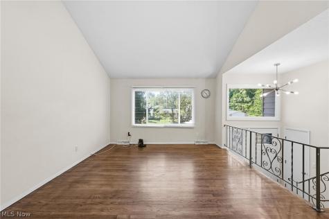 4609 Telhurst Road South Euclid OH 44121