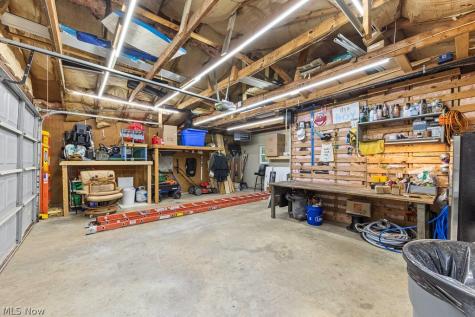 1052 Parkside Drive Alliance OH 44601