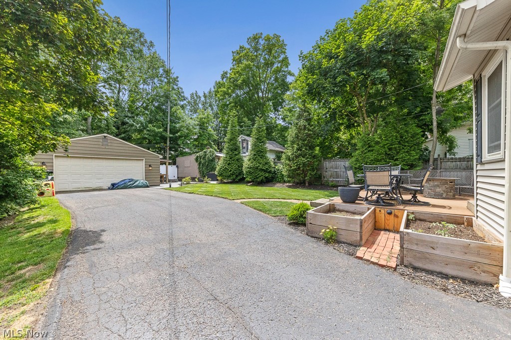 1052 Parkside Drive Alliance OH 44601