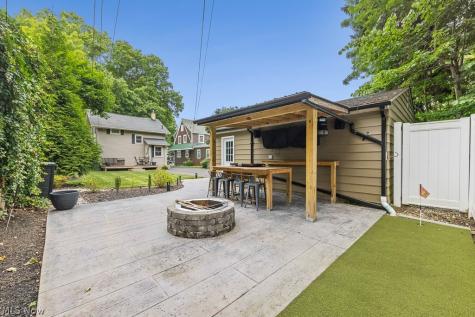 1052 Parkside Drive Alliance OH 44601