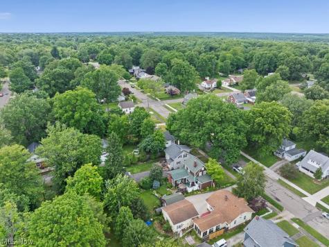 1052 Parkside Drive Alliance OH 44601