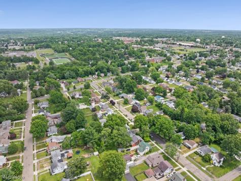 1052 Parkside Drive Alliance OH 44601