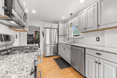 1052 Parkside Drive Alliance OH 44601