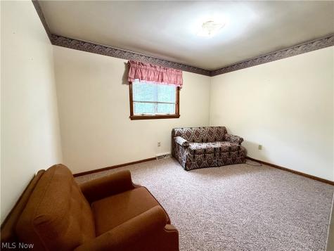 1686 Roosevelt Avenue Niles OH 44446