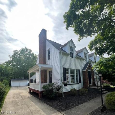 1561 Maywood Road South Euclid OH 44121