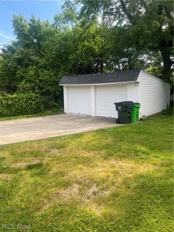 1561 Maywood Road South Euclid OH 44121