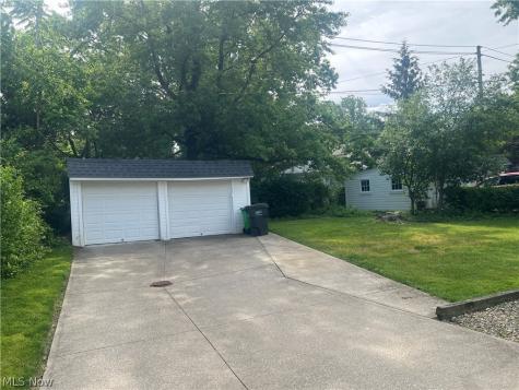 1561 Maywood Road South Euclid OH 44121