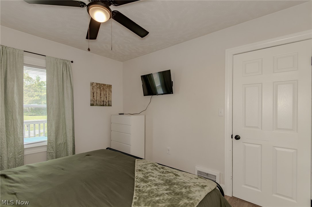 2060 S Broadway Geneva OH 44041