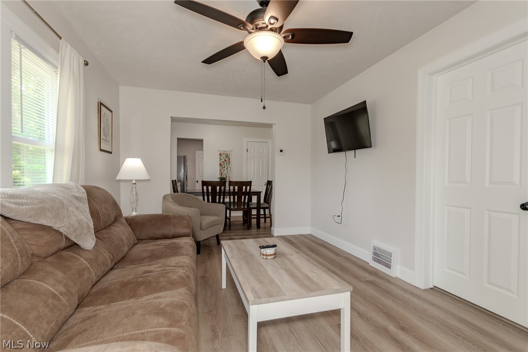2060 S Broadway Geneva OH 44041