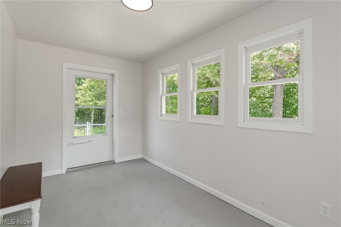 2060 S Broadway Geneva OH 44041