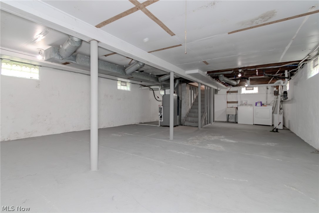 2060 S Broadway Geneva OH 44041