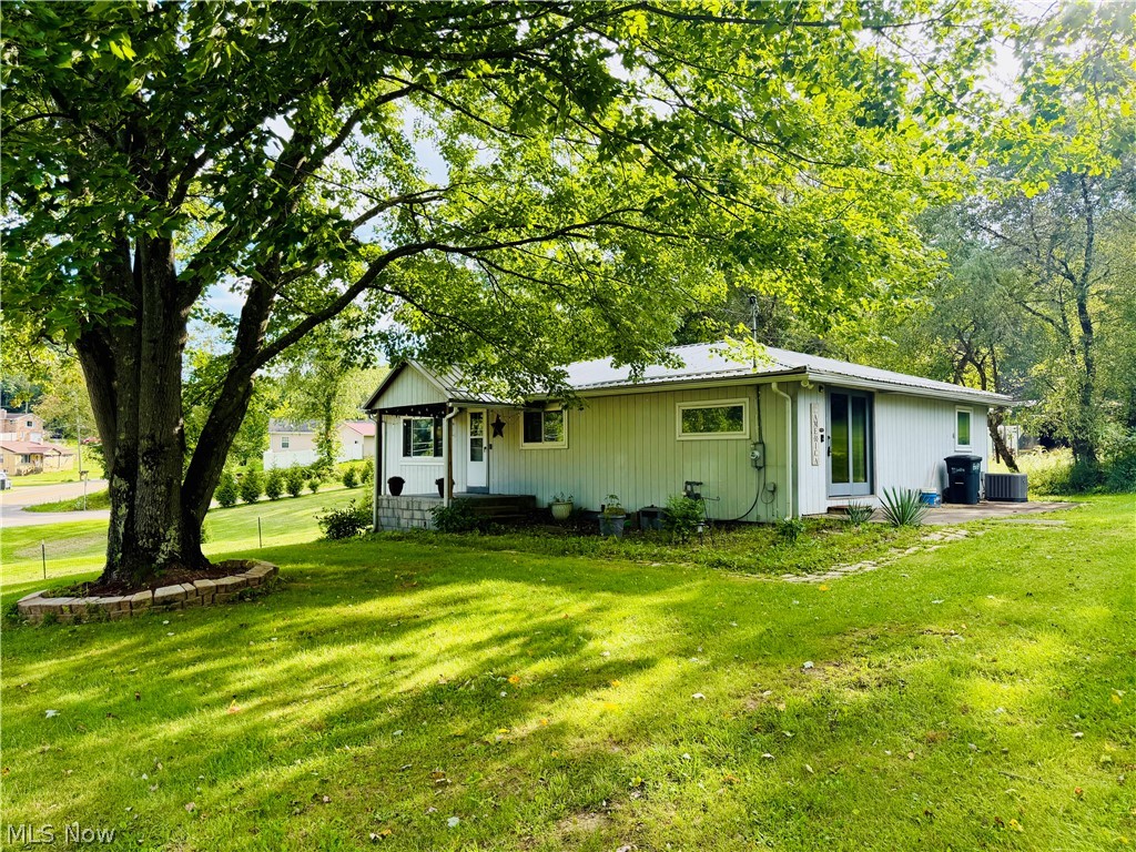 44373 Y And O Road Wellsville OH 43968