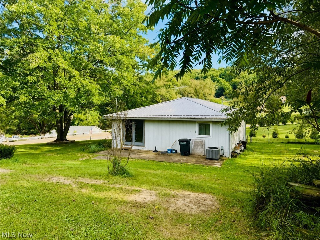 44373 Y And O Road Wellsville OH 43968