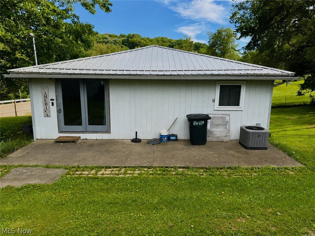 44373 Y And O Road Wellsville OH 43968