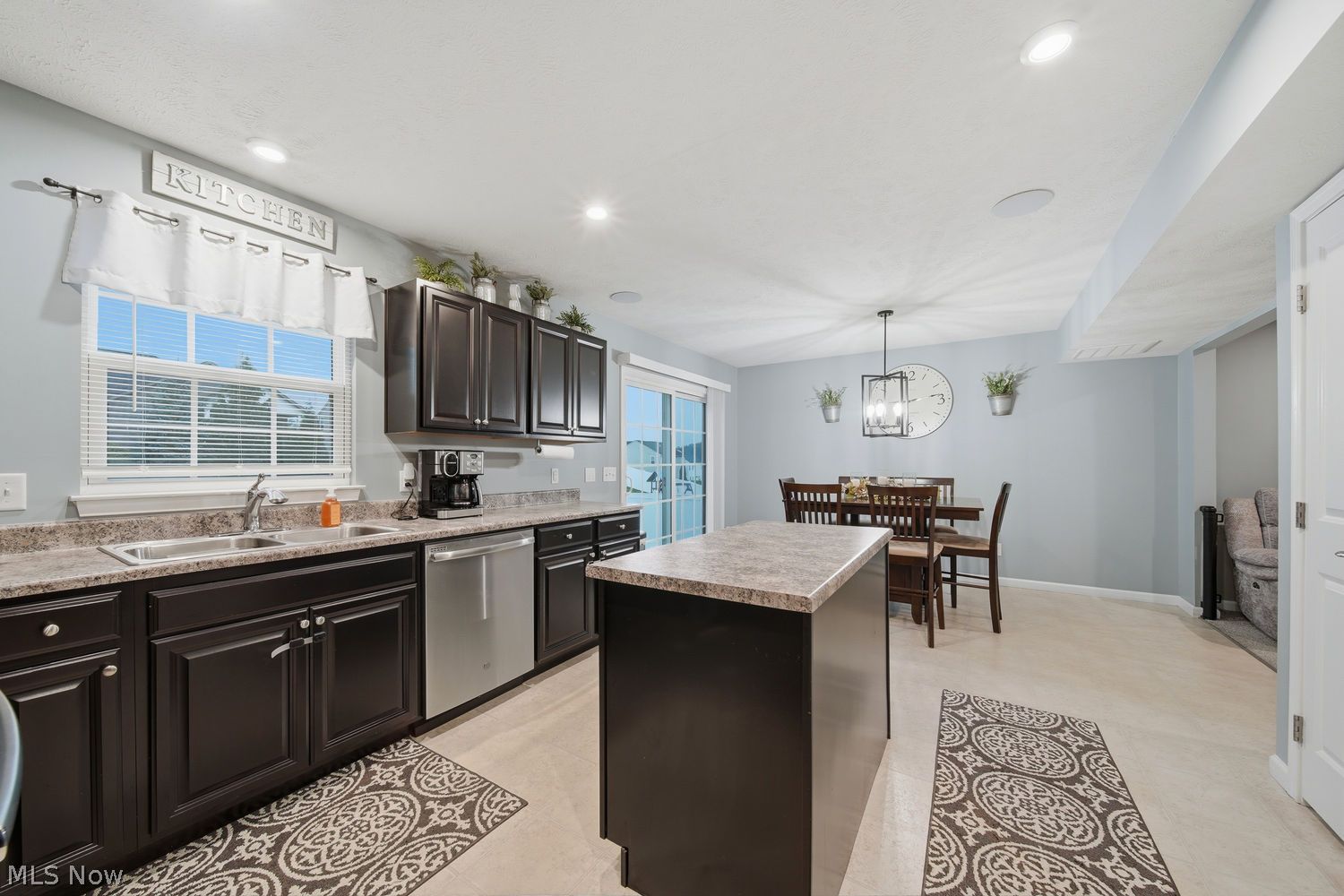 6229 Llanfair Street SW Massillon OH 44646
