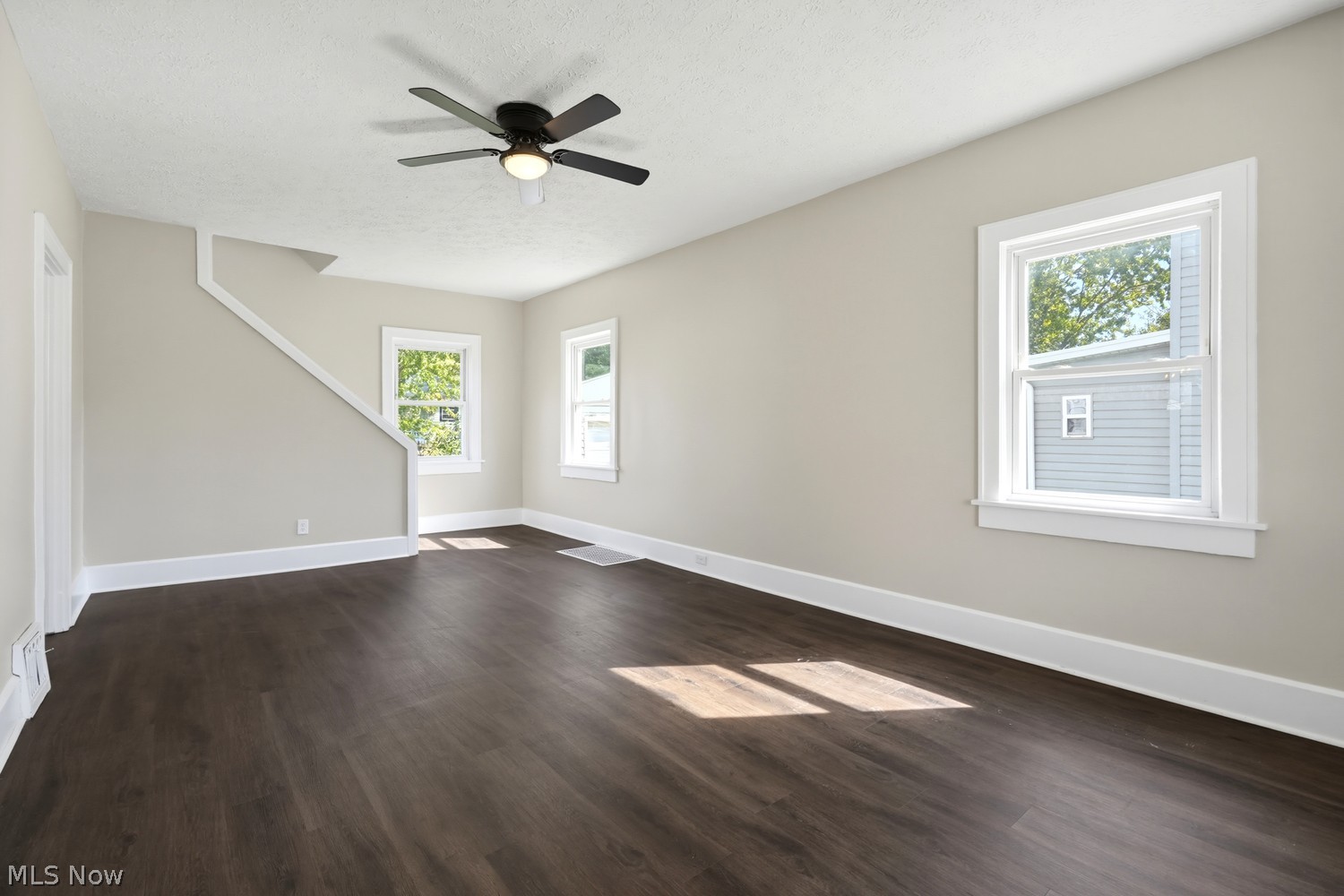 2306 Brownlee Avenue NE Canton OH 44705