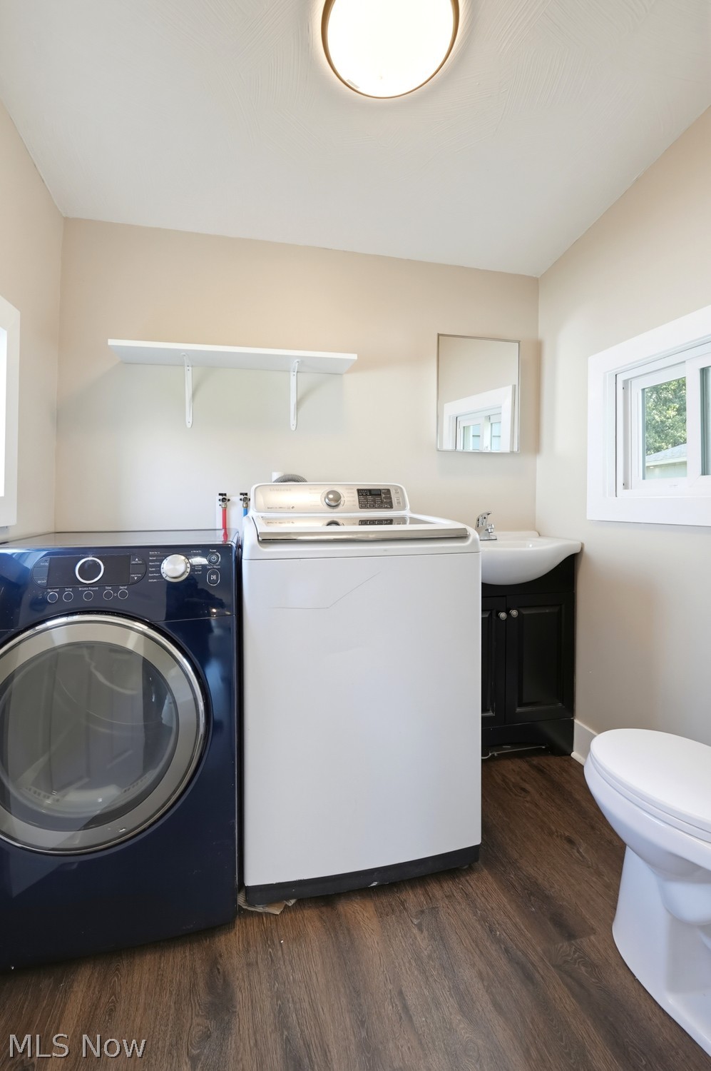 2306 Brownlee Avenue NE Canton OH 44705