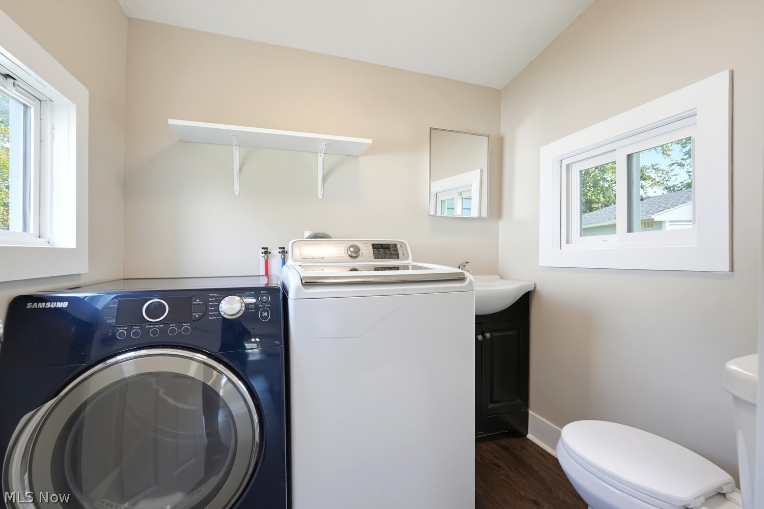 2306 Brownlee Avenue NE Canton OH 44705