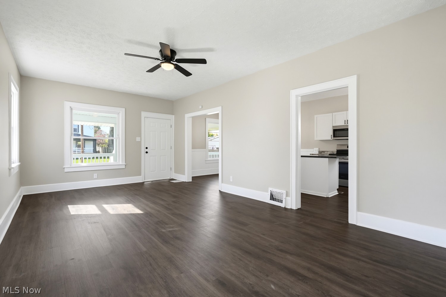 2306 Brownlee Avenue NE Canton OH 44705