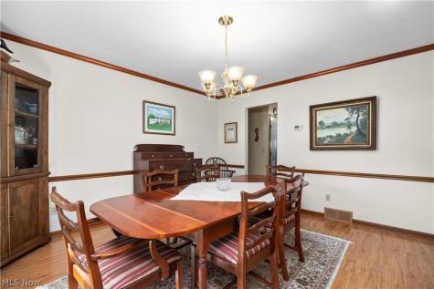 19836 Bennington Drive Strongsville OH 44136