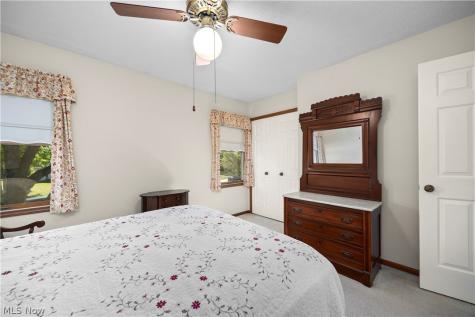 19836 Bennington Drive Strongsville OH 44136