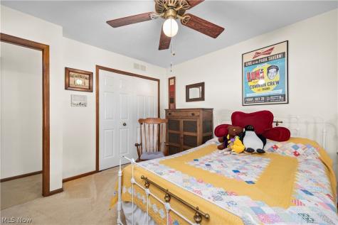 19836 Bennington Drive Strongsville OH 44136
