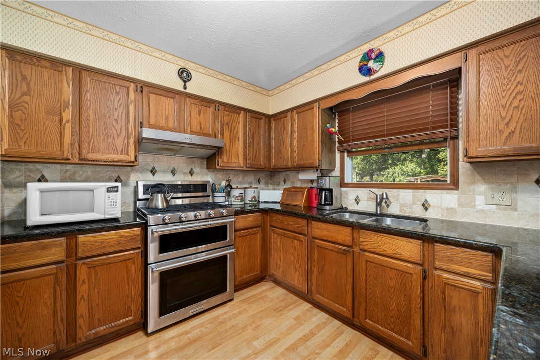 19836 Bennington Drive Strongsville OH 44136
