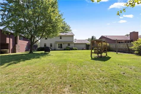 19836 Bennington Drive Strongsville OH 44136