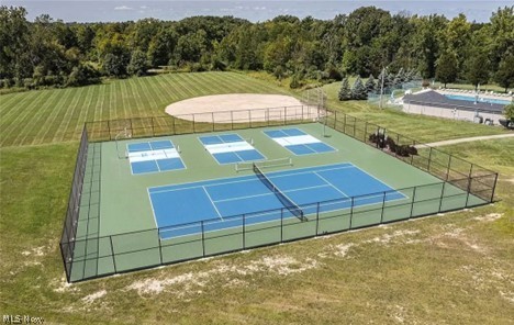 19836 Bennington Drive Strongsville OH 44136