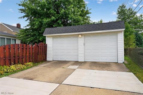 3862 Silsby Road University Heights OH 44118