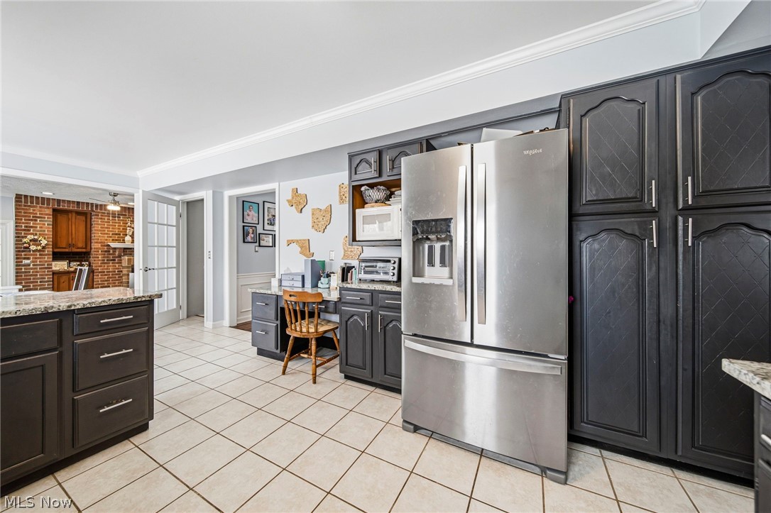 424 Locklie Drive Highland Heights OH 44143