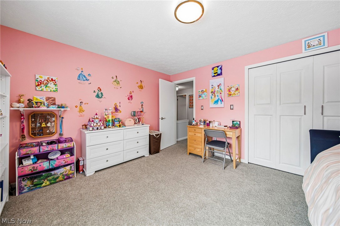 424 Locklie Drive Highland Heights OH 44143