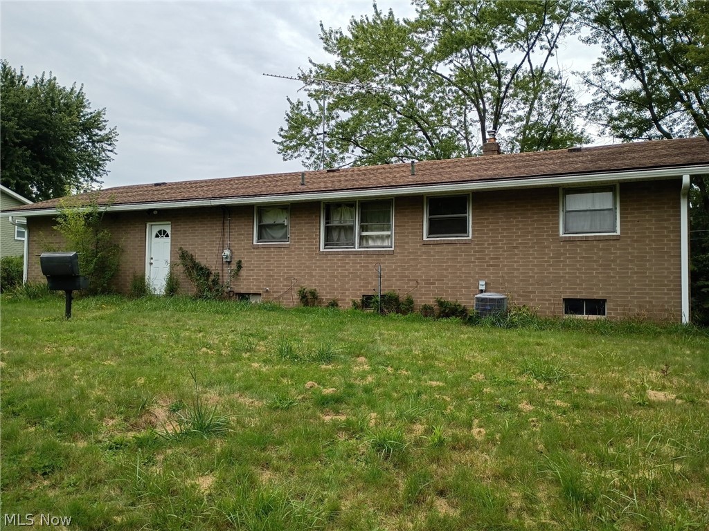 2435 Ravenna Avenue East Canton OH 44730