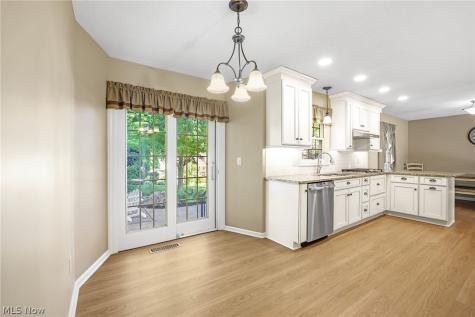 1112 Ledgebrook Drive Tallmadge OH 44278