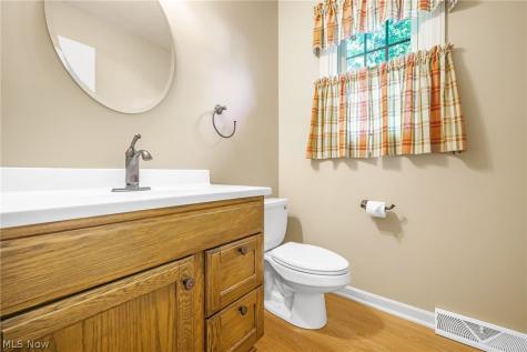 1112 Ledgebrook Drive Tallmadge OH 44278