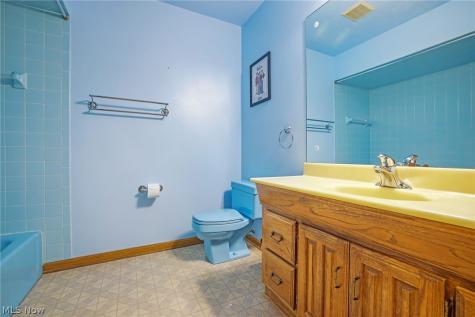1112 Ledgebrook Drive Tallmadge OH 44278