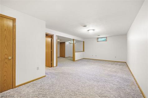 1112 Ledgebrook Drive Tallmadge OH 44278