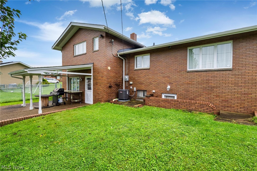 2081 Eve Drive Steubenville OH 43952