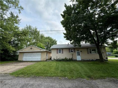 327 Franklin Avenue Elyria OH 44035