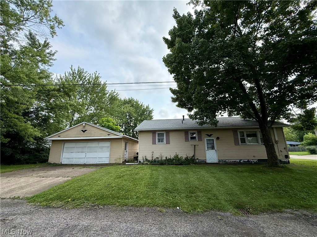327 Franklin Avenue Elyria OH 44035