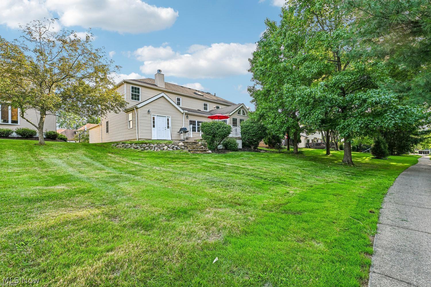 17716 Plymouth Row Strongsville OH 44136