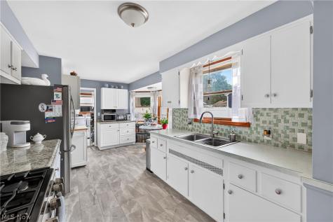 24301 Smith Avenue Westlake OH 44145