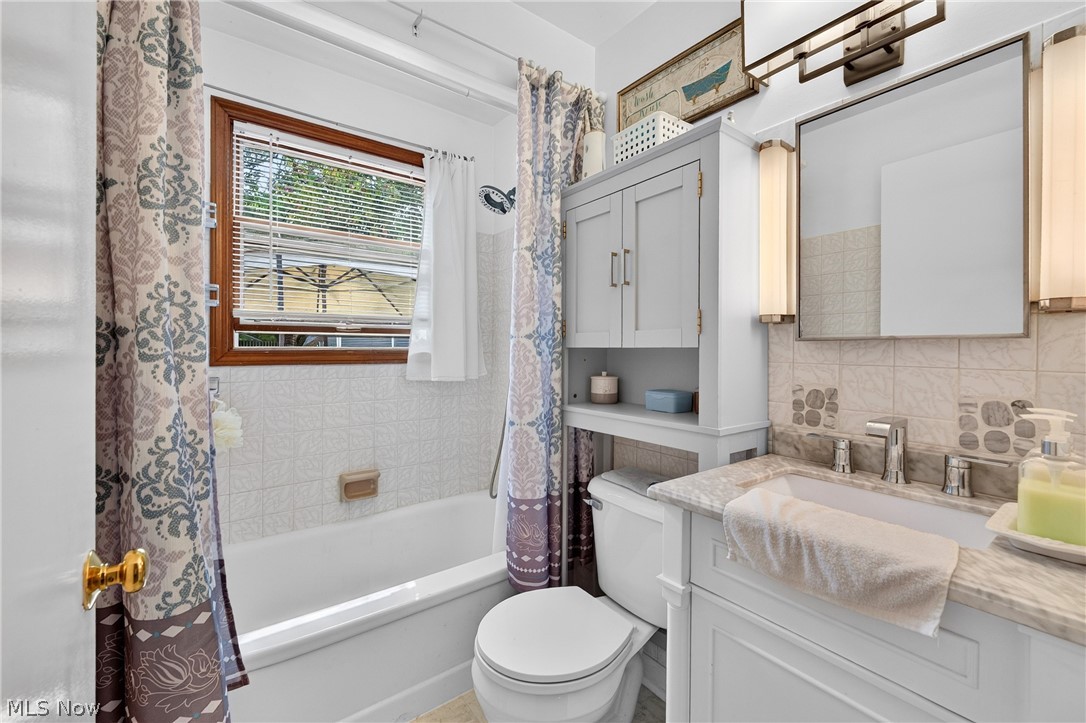 24301 Smith Avenue Westlake OH 44145