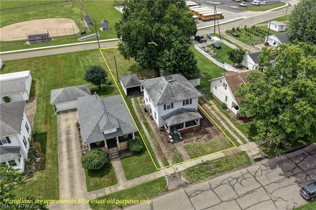 532 S River Street Newcomerstown OH 43832