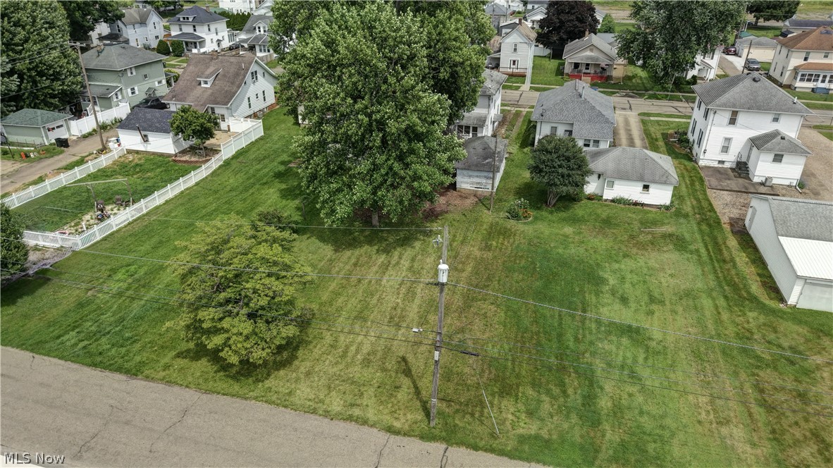 532 S River Street Newcomerstown OH 43832