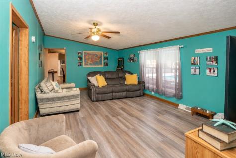 7663 Hudson Drive SW Navarre OH 44662