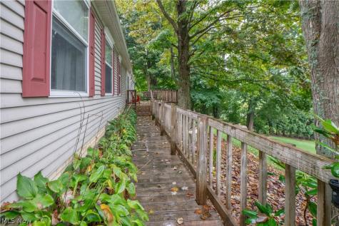 7663 Hudson Drive SW Navarre OH 44662