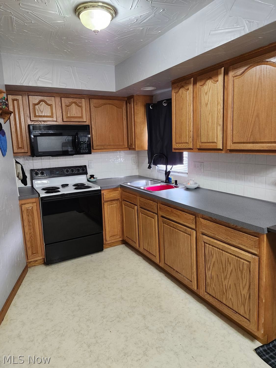 493 Howard Avenue Akron OH 44312